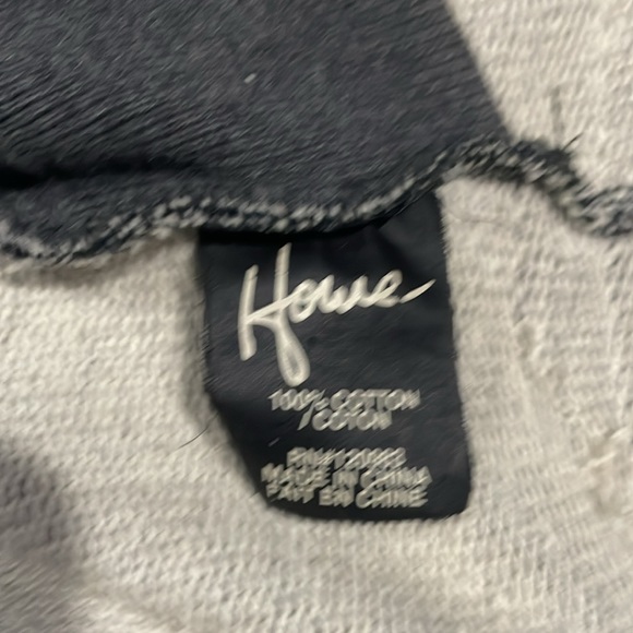 Howe Men’s zip-up and button-up jacket with hoodie attached inside Size Large - Picture 7 of 7